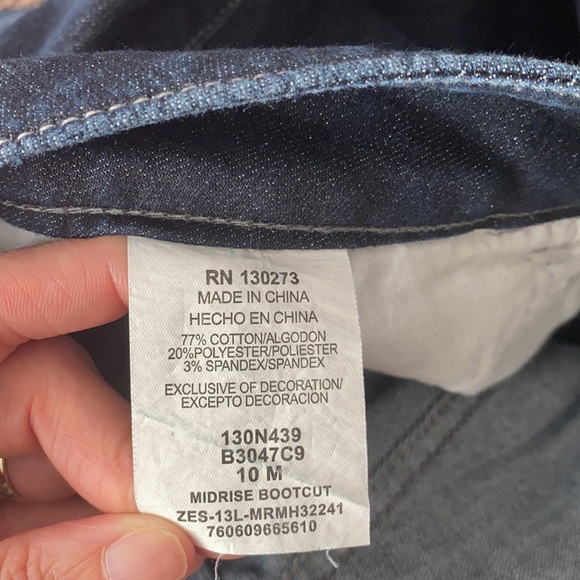 Riders by Lee mid rise bootcut jeans, size 10 - Picture 6 of 6